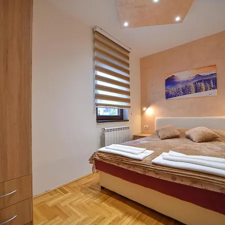 아파트 Zvezdana Noc