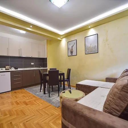 아파트 Zvezdana Noc *