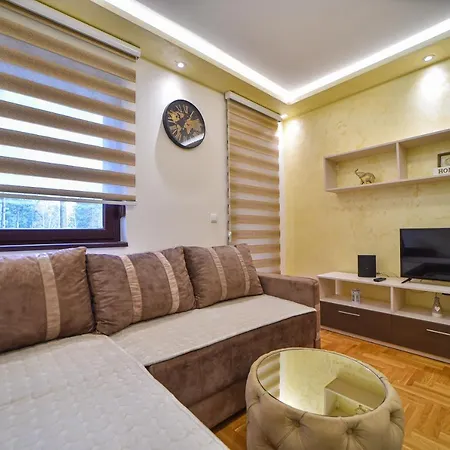 아파트 Zvezdana Noc *