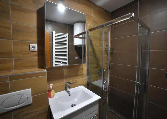 Zvezdana Noc 아파트 *